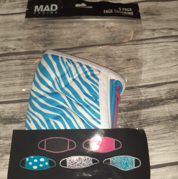 New Sealed 5 Pack Adult Face Masks - Picture 2 of 3